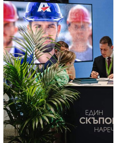 Изкуствени растения за изложение ПОД НАЕМ